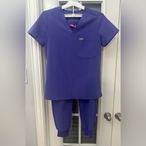 Figs, EUC, Women’s Purple Scrub Set, XS/XSP